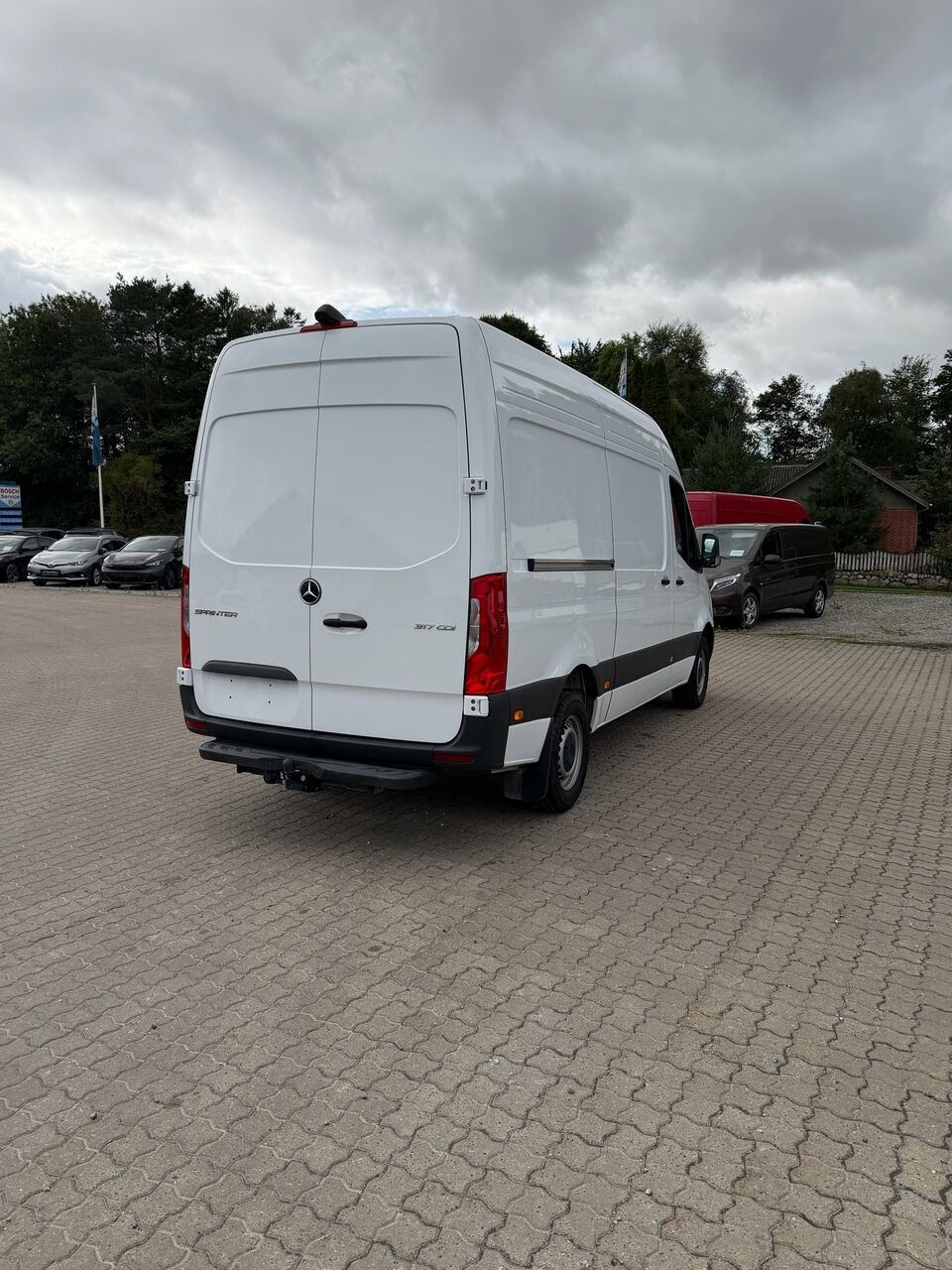 Hvid Mercedes Sprinter fra 2025