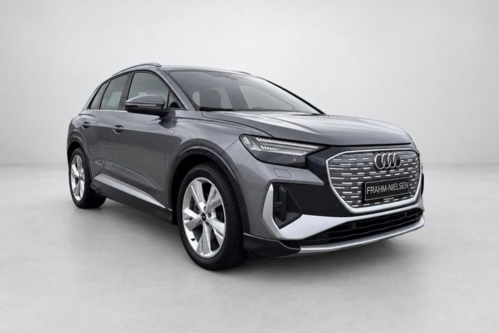 Grå Audi Q4 fra 2024