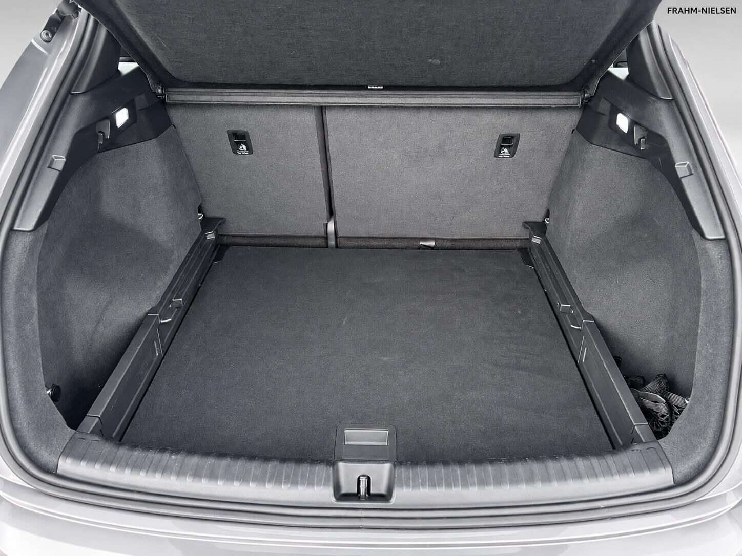 Grå Audi Q4 fra 2024
