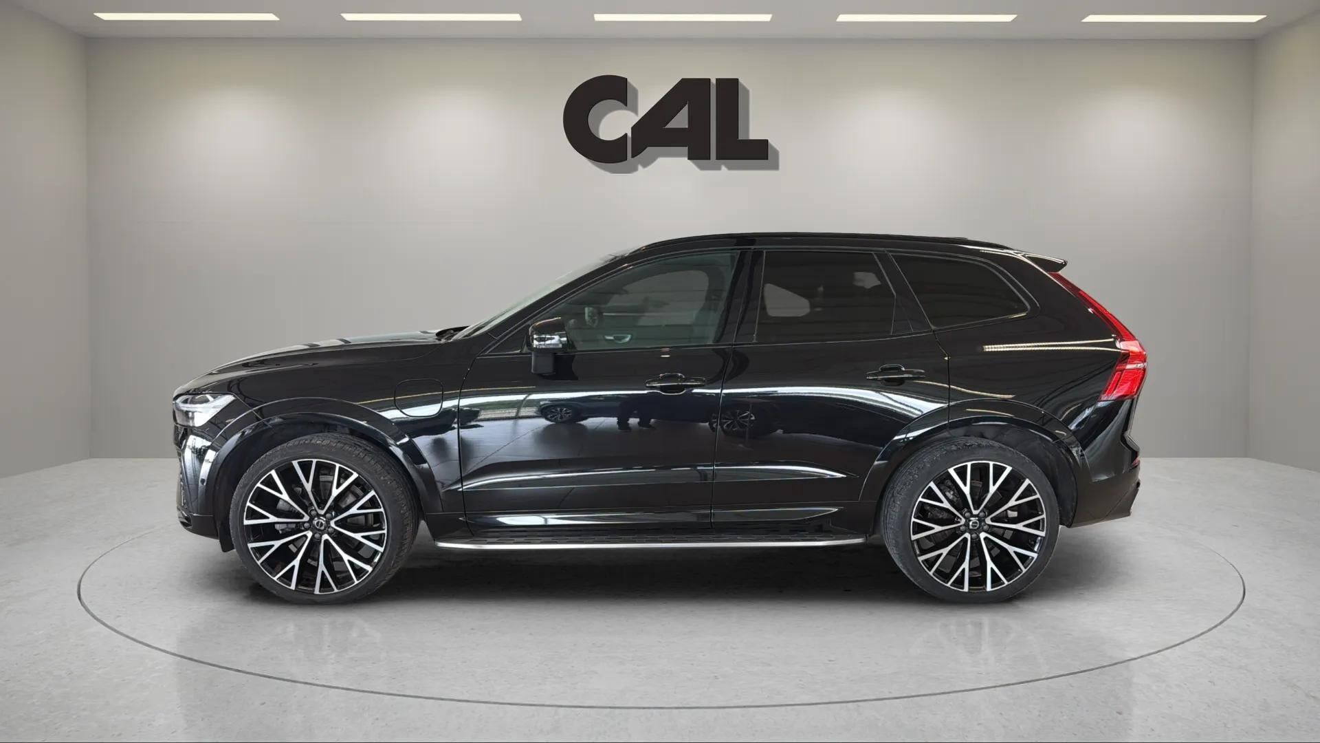 Sort Volvo XC60 fra 2022