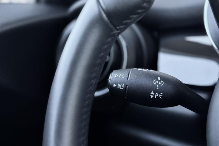Sort Mini Cooper SE fra 2023