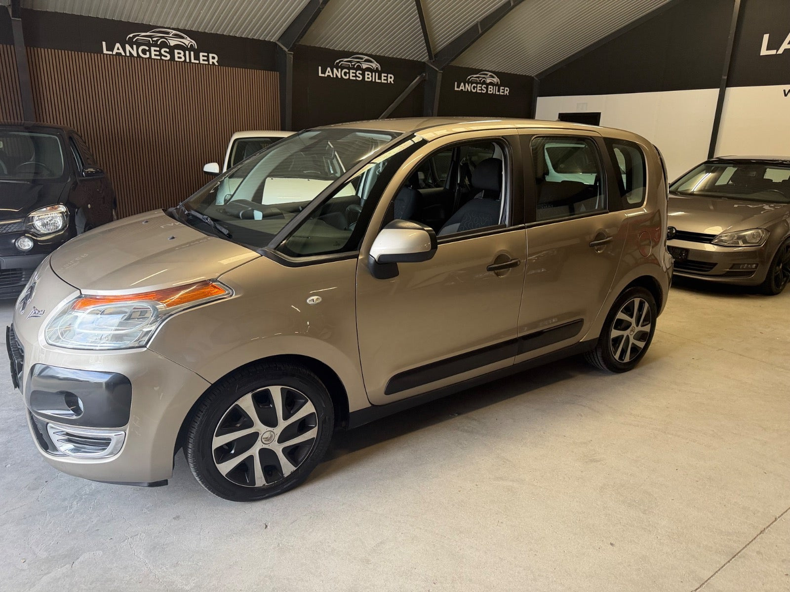 Orange Citroën C3 Picasso fra 2012