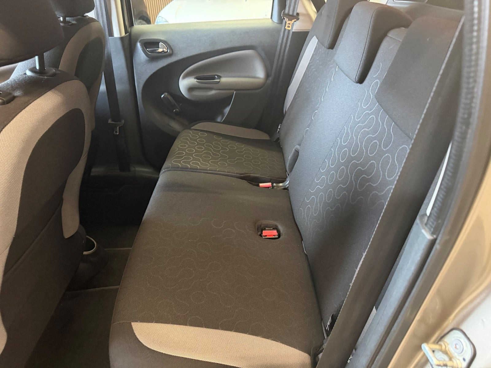 Orange Citroën C3 Picasso fra 2012