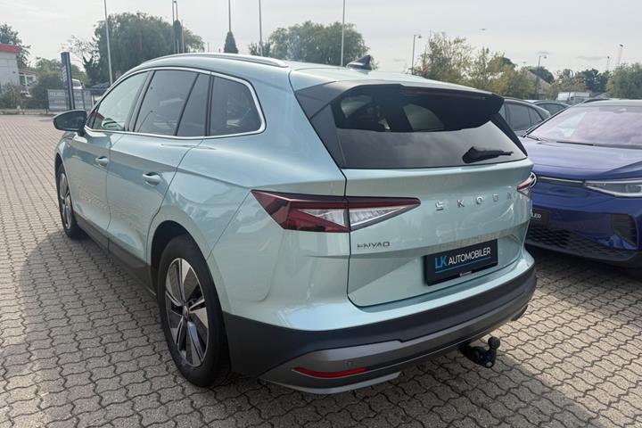 Gul Skoda Enyaq fra 2024