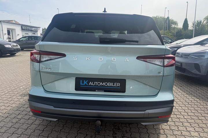 Gul Skoda Enyaq fra 2024