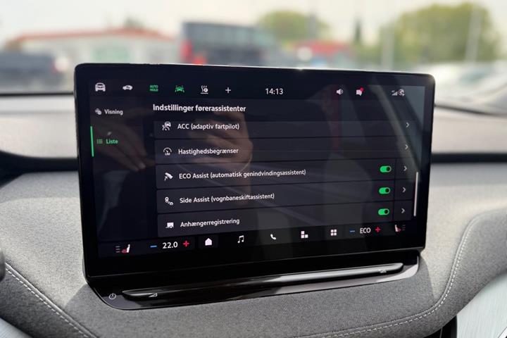 Gul Skoda Enyaq fra 2024