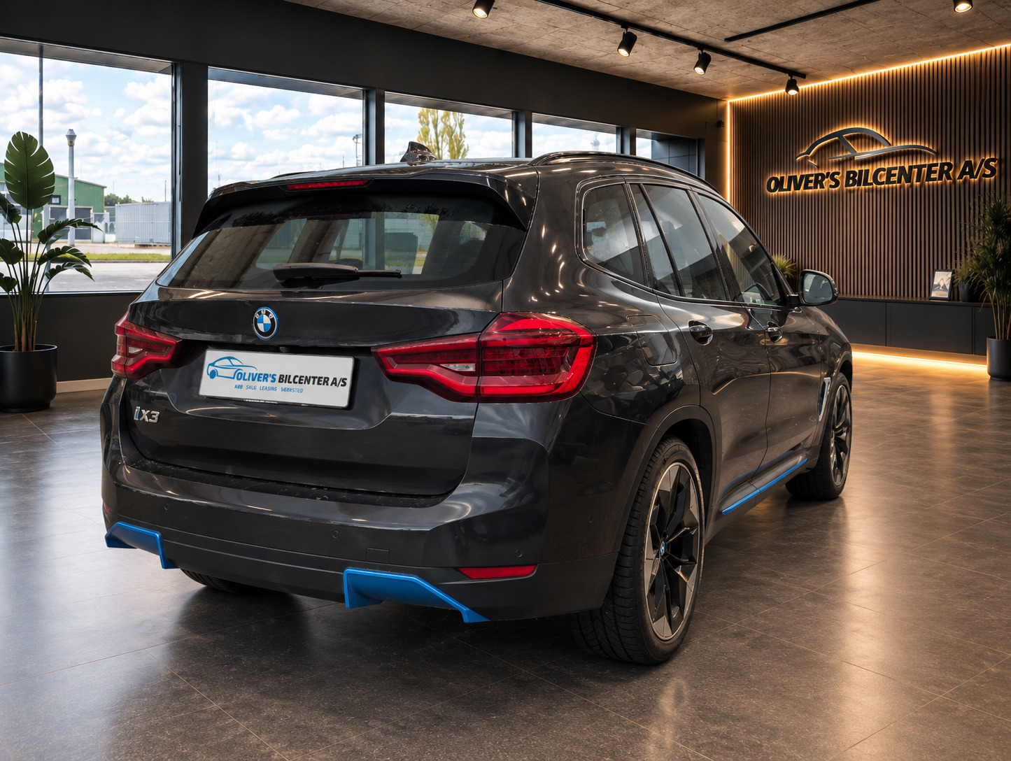 Grå BMW iX3 fra 2021