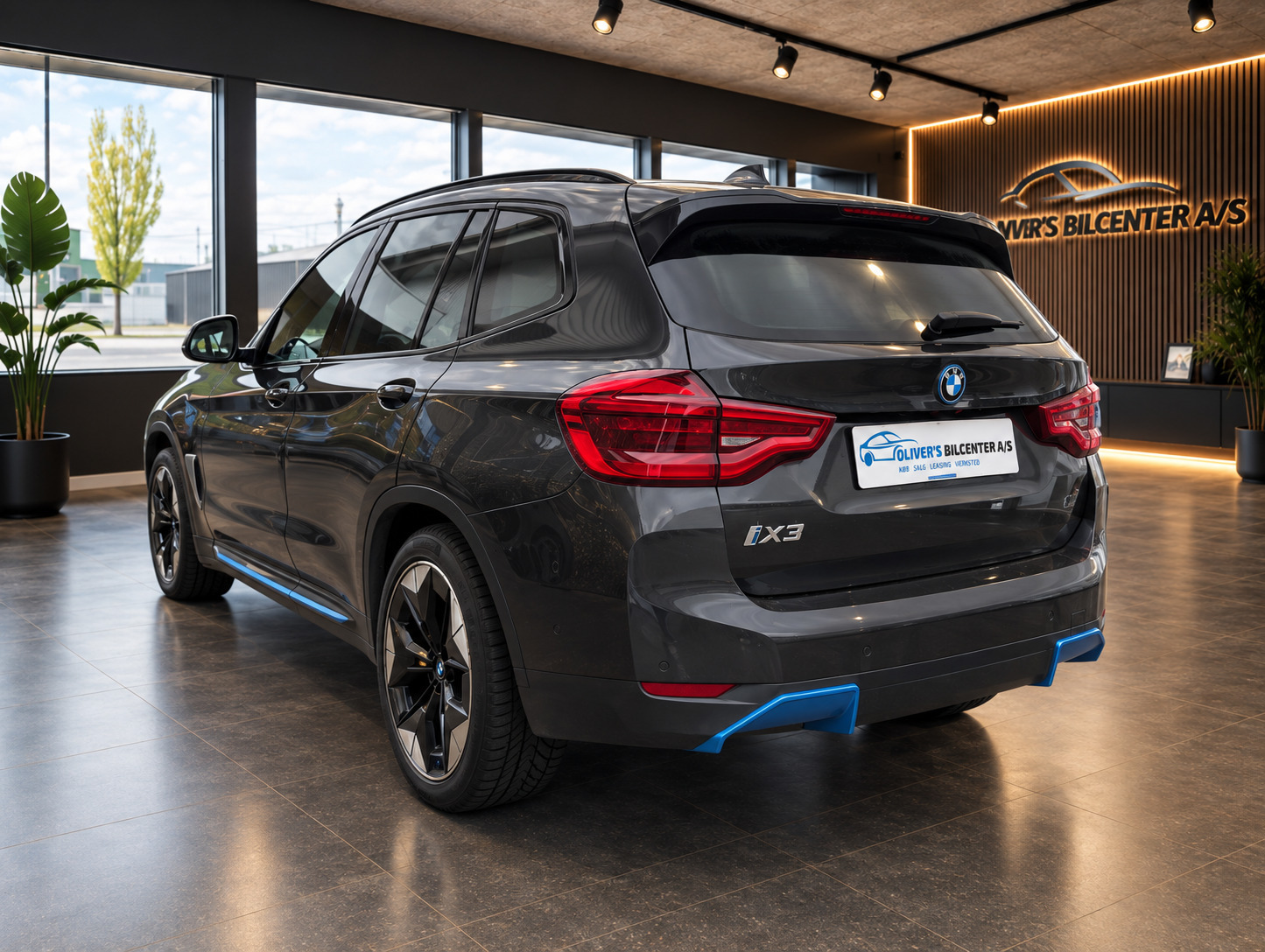 Grå BMW iX3 fra 2021