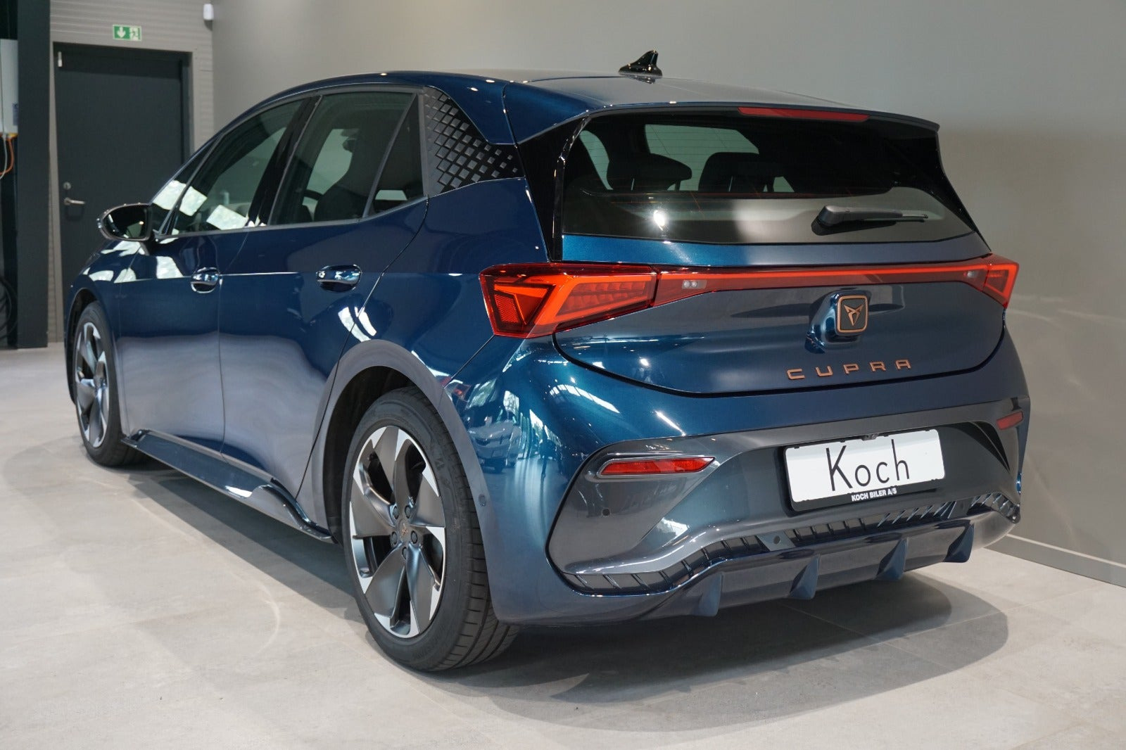 Blå Cupra Born fra 2025