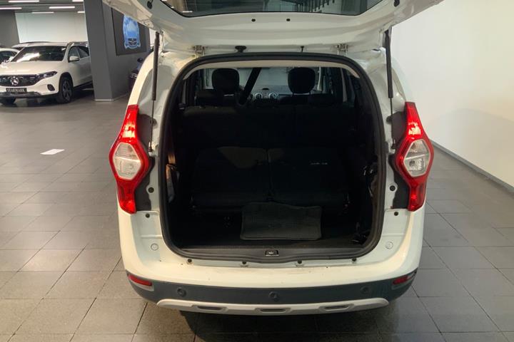 Hvid Dacia Lodgy Stepway fra 2016