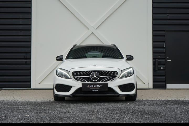 Hvid Mercedes C450 fra 2016