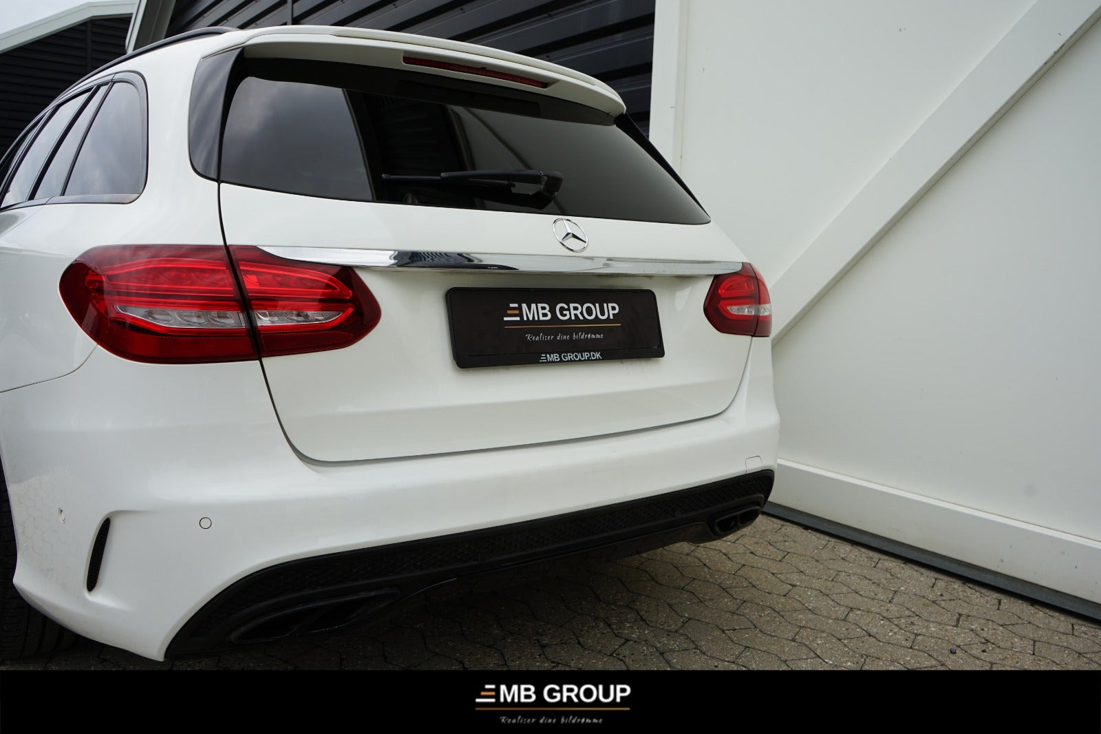 Hvid Mercedes C450 fra 2016