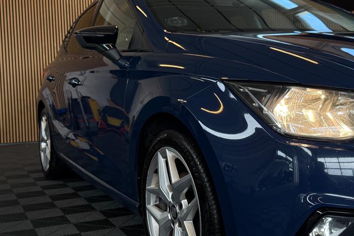 Blå Seat Ibiza fra 2018