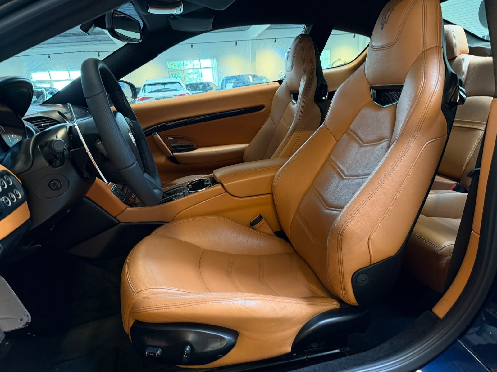 Blå Maserati Granturismo fra 2016