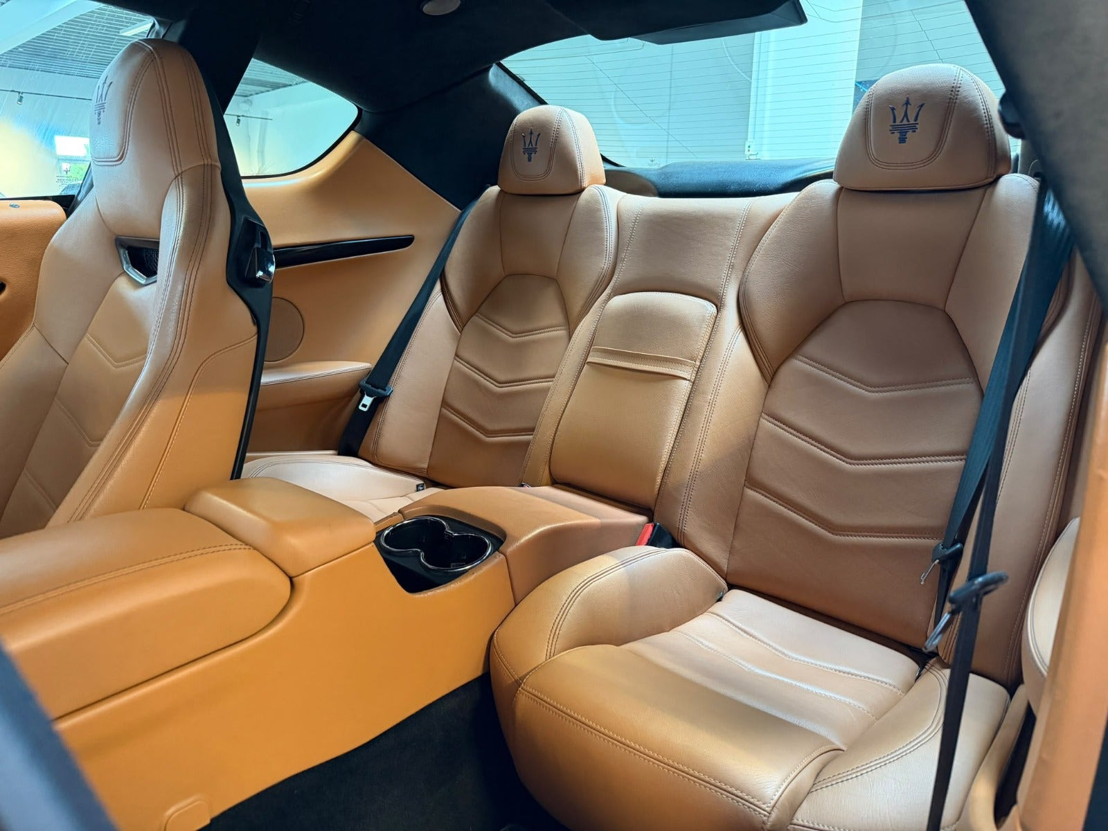 Blå Maserati Granturismo fra 2016
