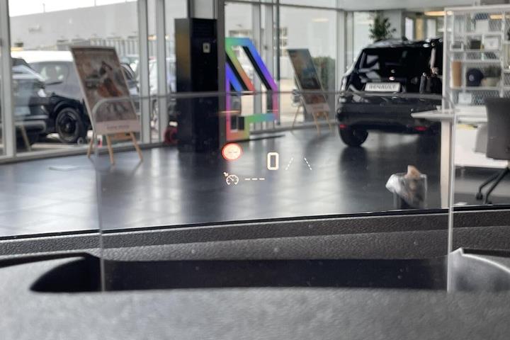 Grå Citroën ë-Berlingo fra 2022