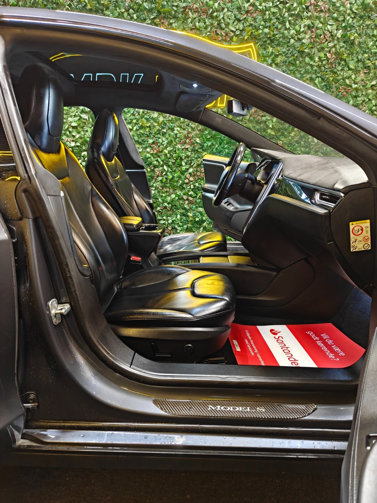 Tesla Model S 85, 378ps, 2014