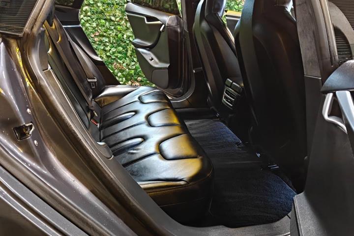 undefined Tesla Model S fra 2014