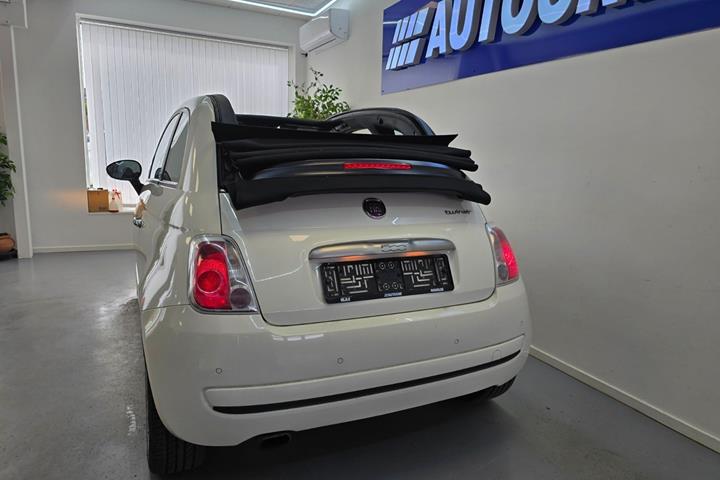 Hvid Fiat 500C fra 2012