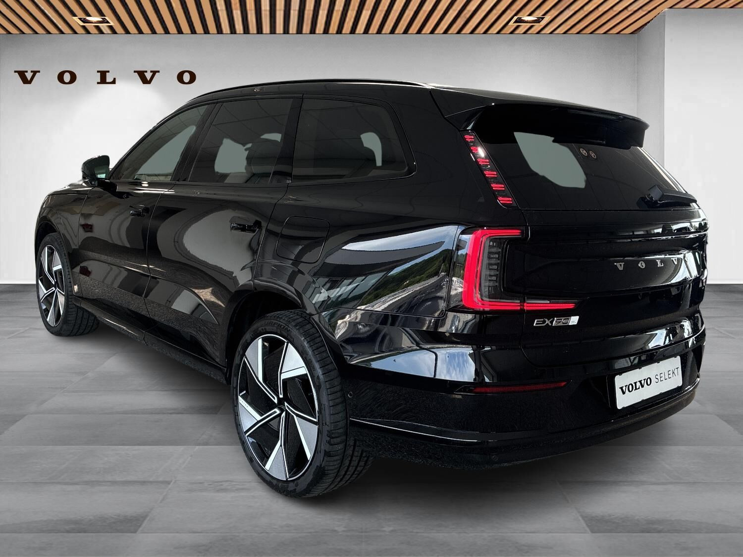 Sort Volvo EX90 fra 2025