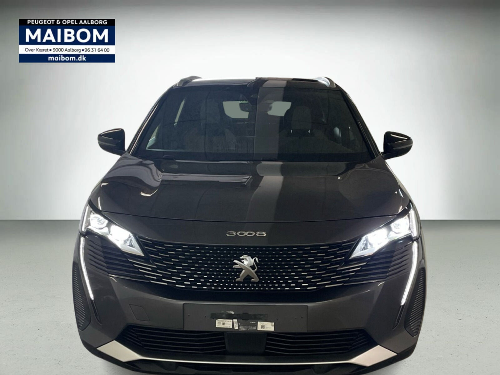 Grå Peugeot 3008 fra 2021