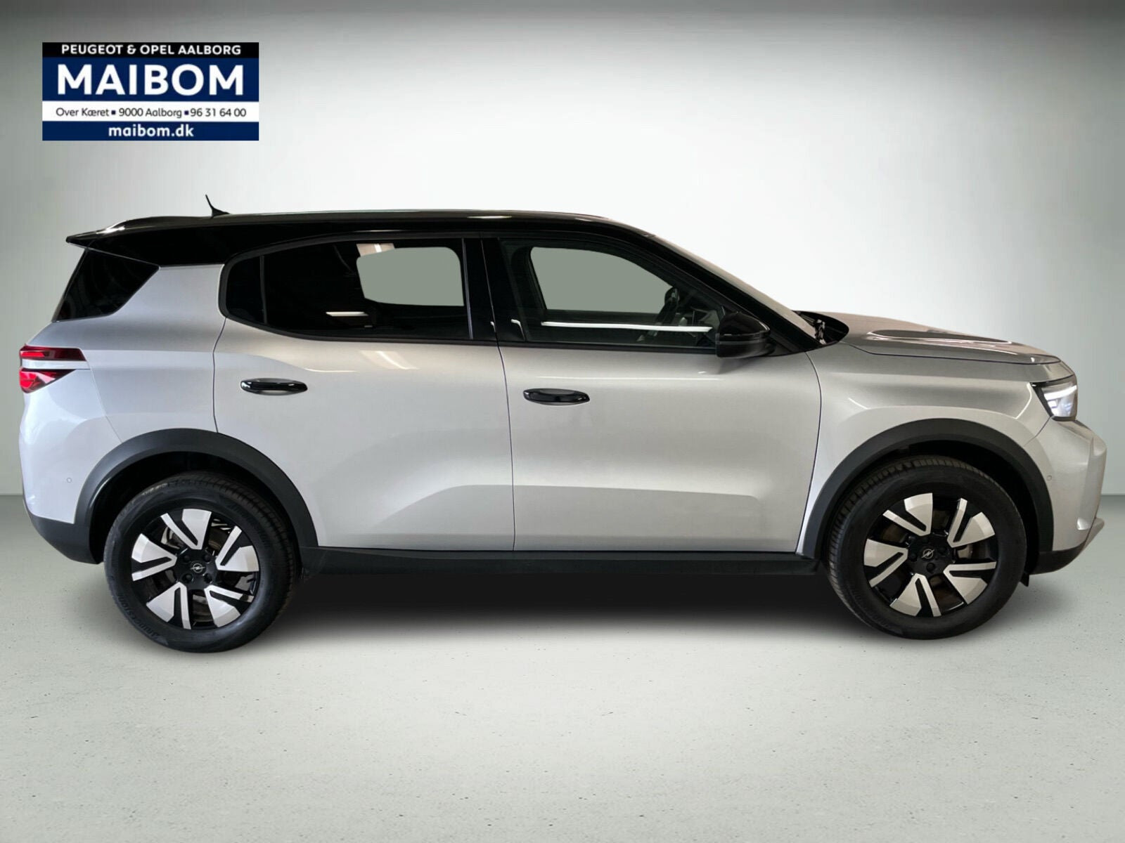 Sølv Opel Frontera fra 2025