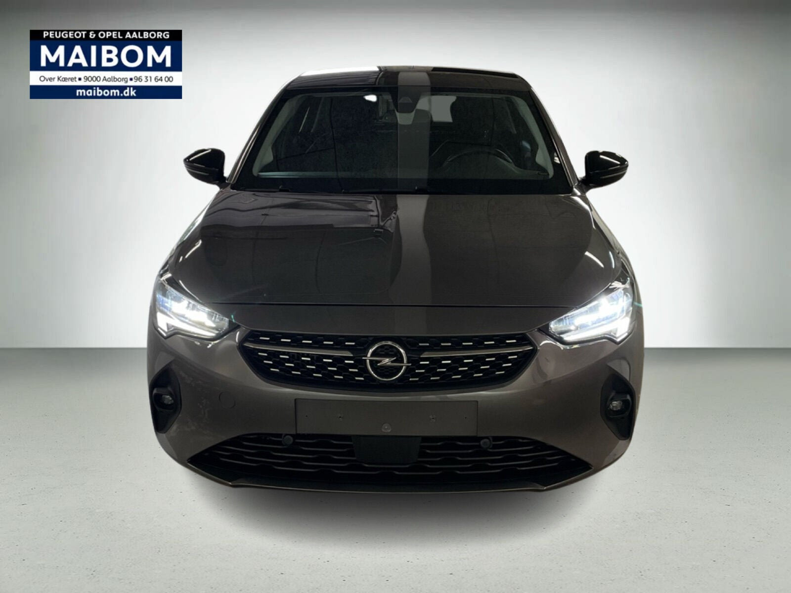 Grå Opel Corsa fra 2020