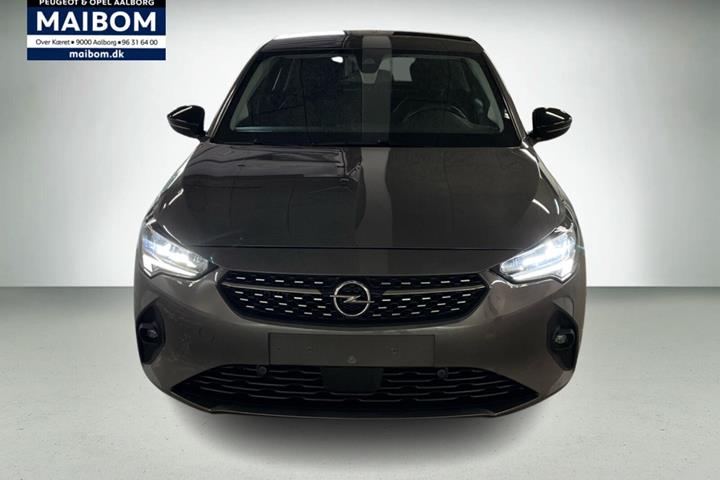 Grå Opel Corsa fra 2020