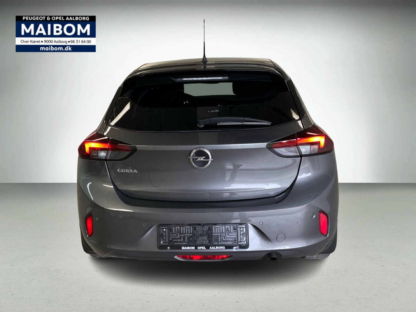 Grå Opel Corsa fra 2020