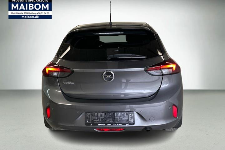 Grå Opel Corsa fra 2020