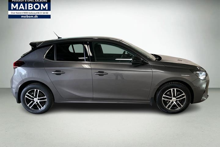 Grå Opel Corsa fra 2020