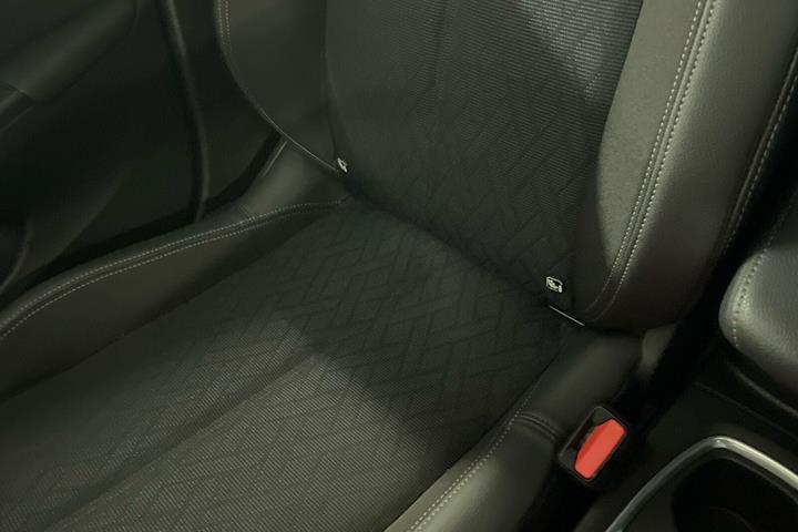 Grå Opel Corsa fra 2020