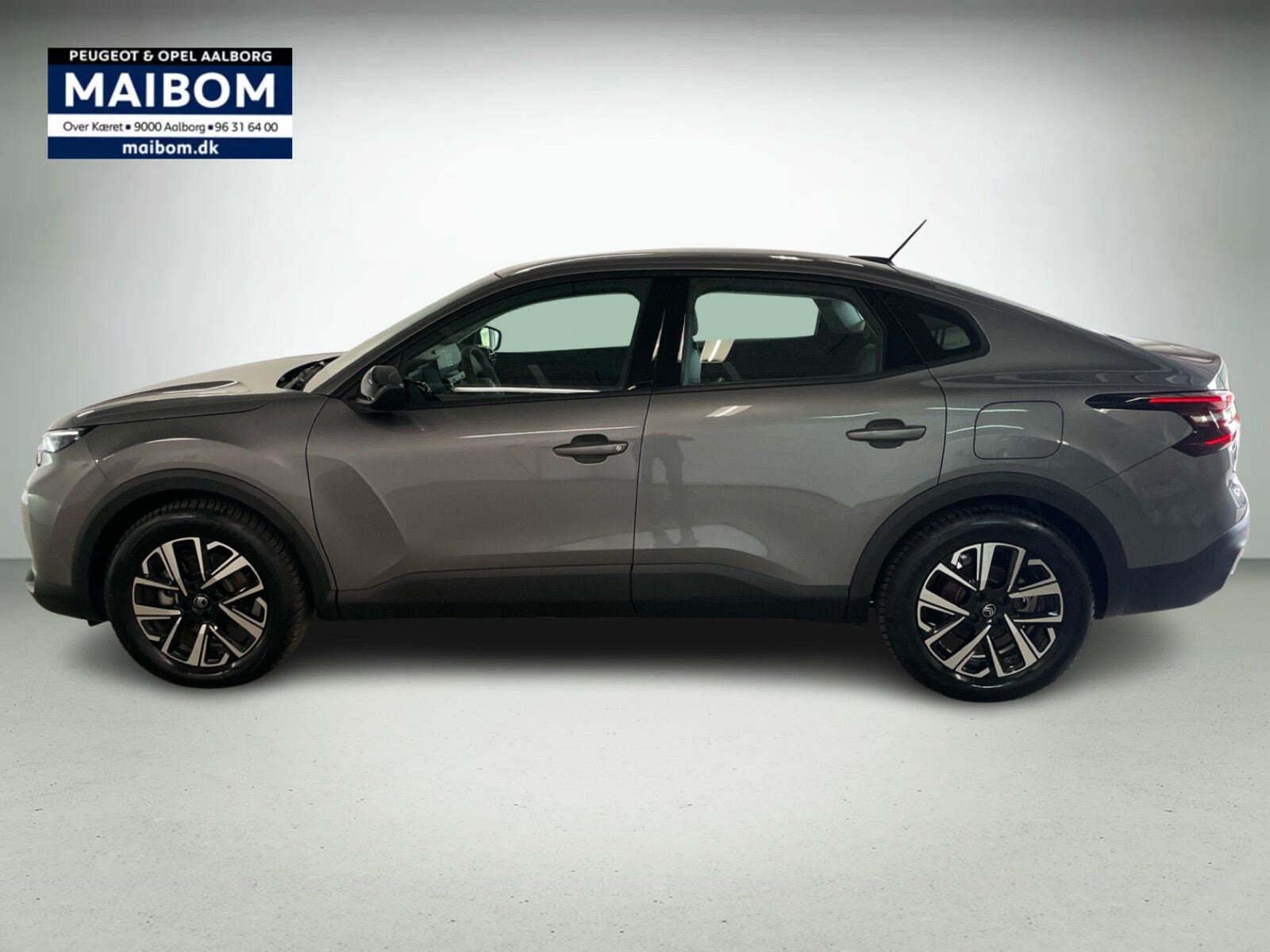 Grå Citroën ë-C4 X fra 2025
