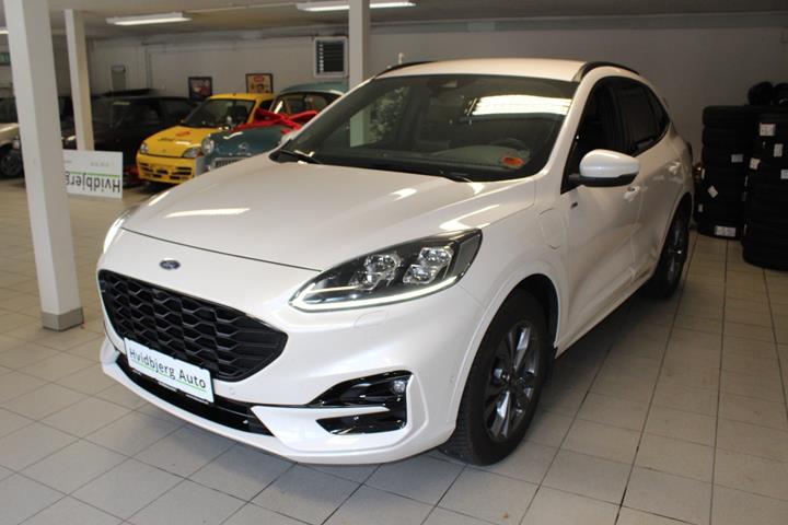 Hvid Ford Kuga fra 2021