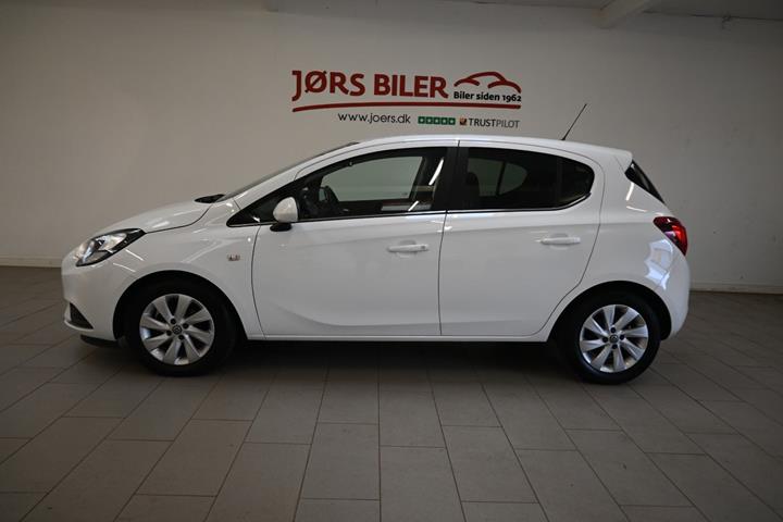 Hvid Opel Corsa fra 2019