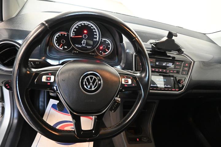 Grå VW UP! fra 2020