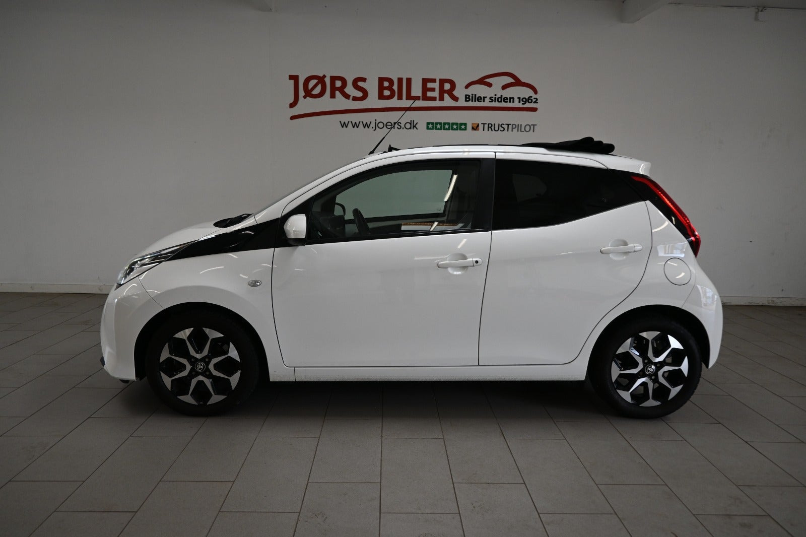 Hvid Toyota Aygo fra 2021