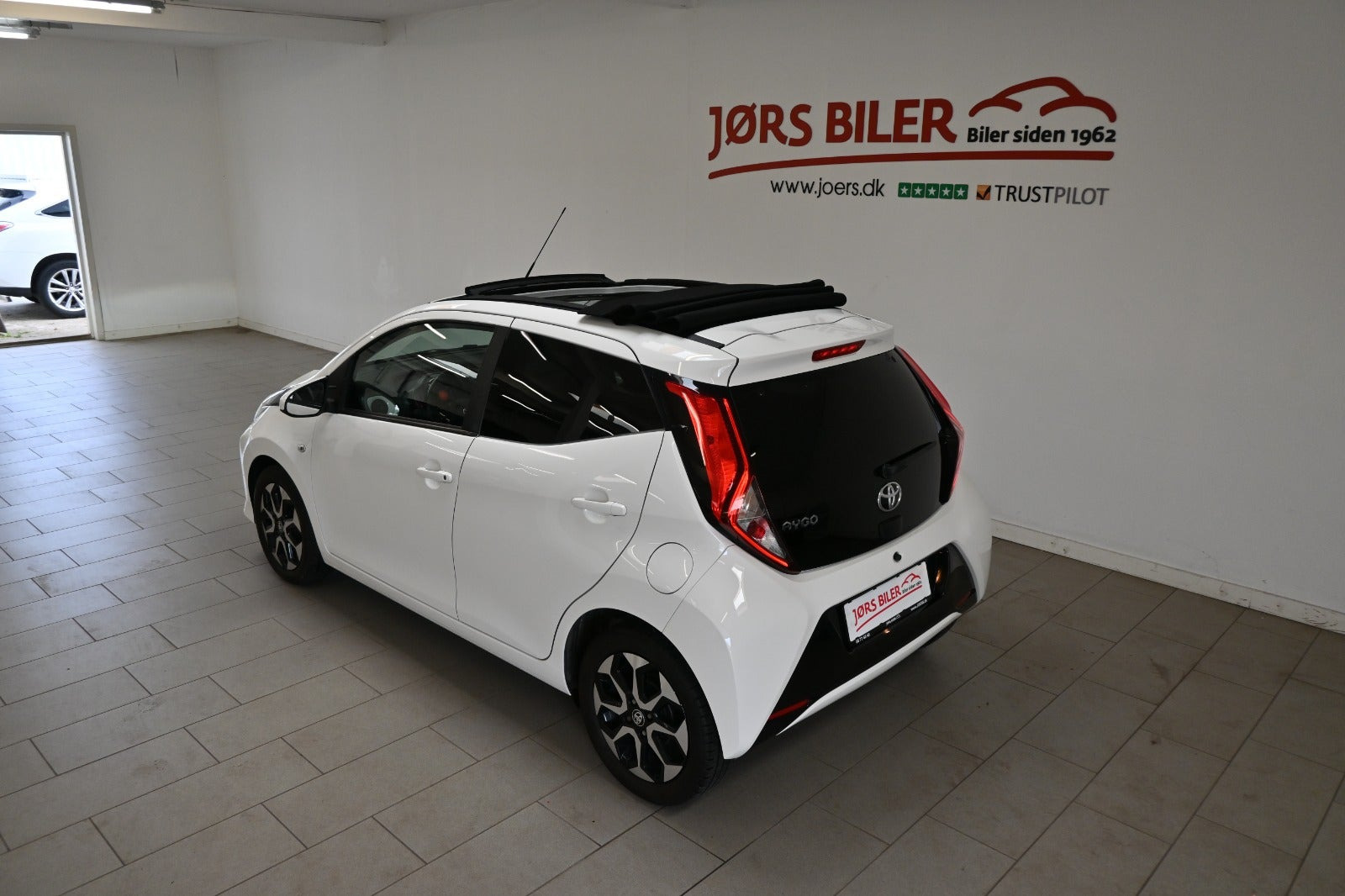 Hvid Toyota Aygo fra 2021