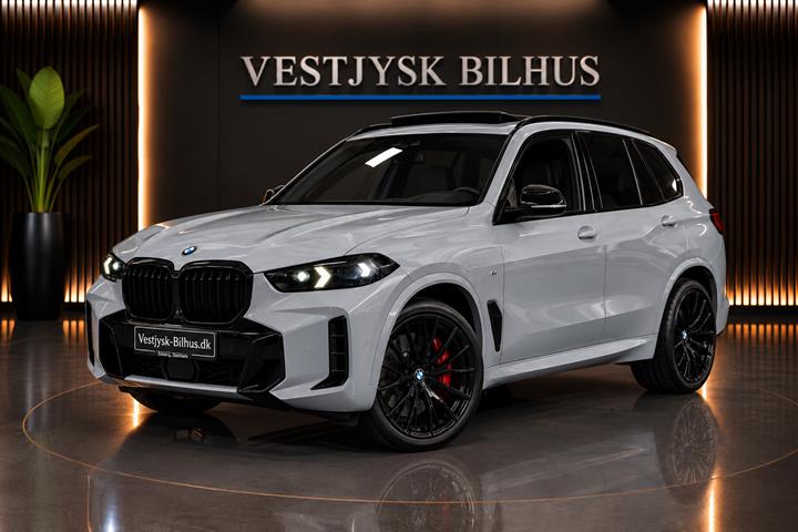 Grå BMW X5 fra 2023