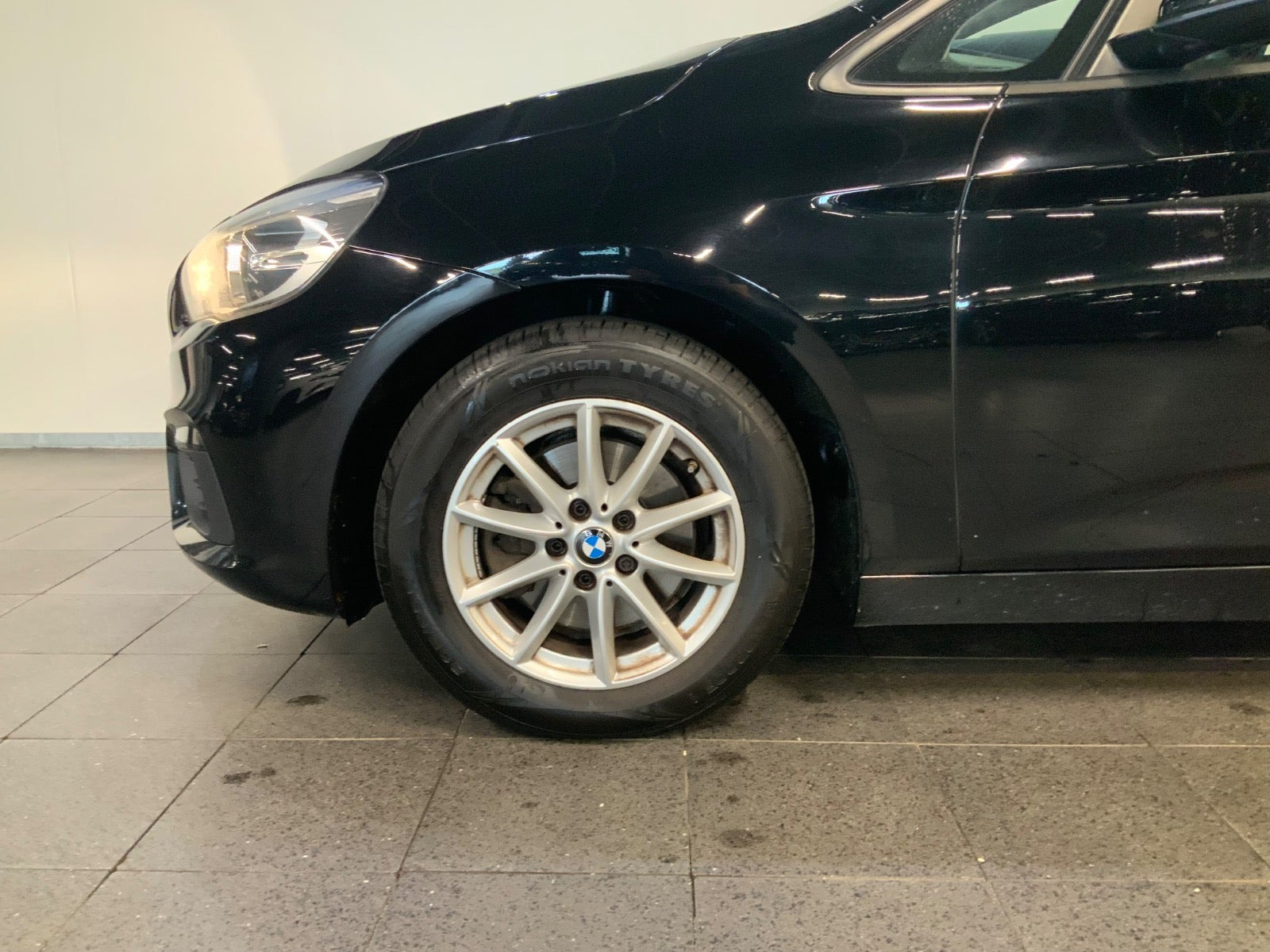 Sort BMW 220d fra 2017