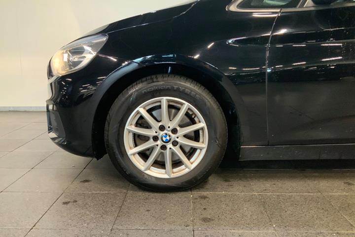Sort BMW 220d fra 2017