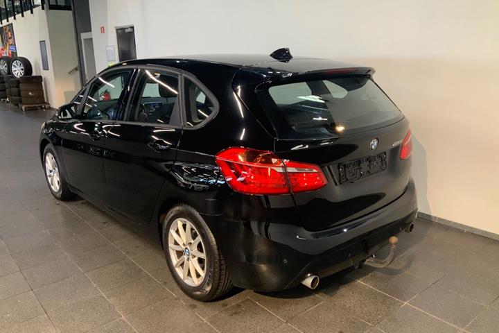 Sort BMW 220d fra 2017