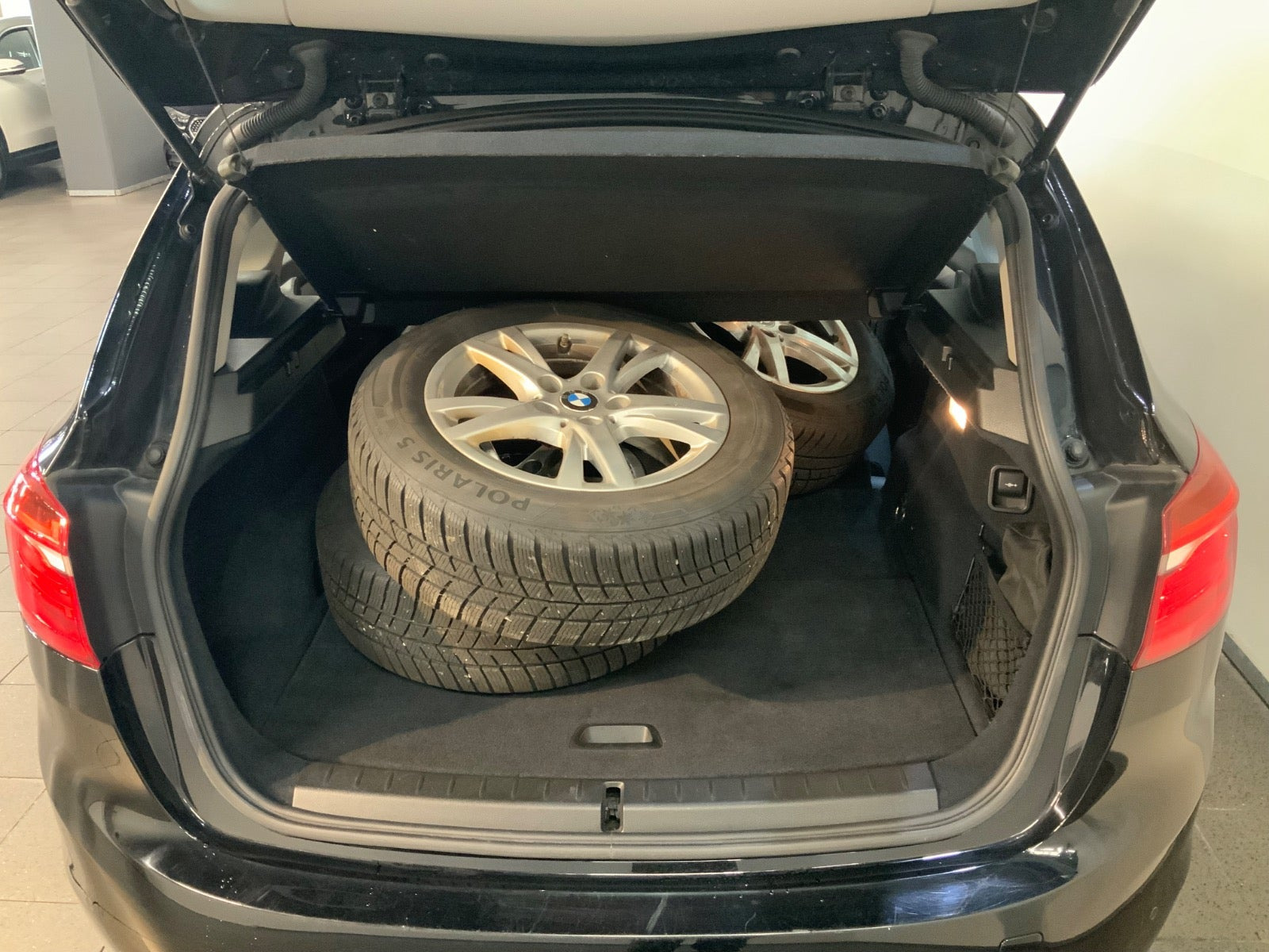 Sort BMW 220d fra 2017