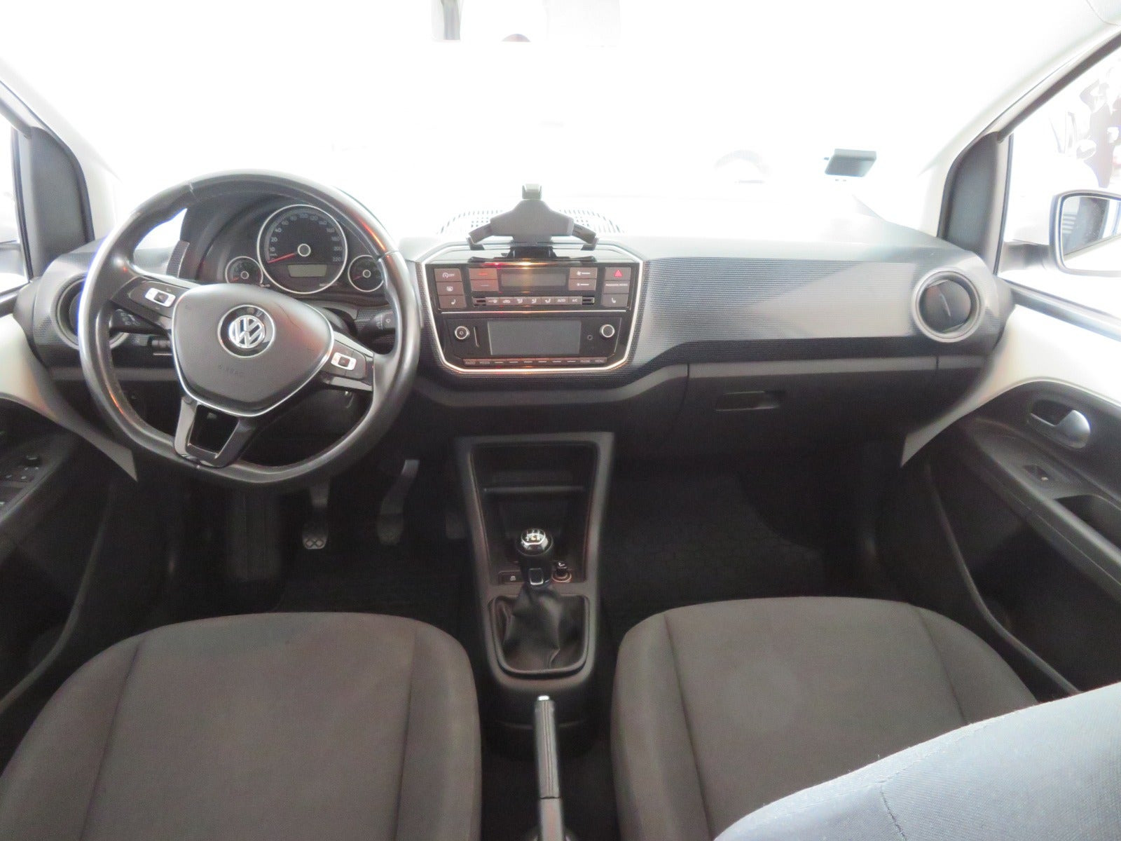 Hvid VW UP! fra 2018