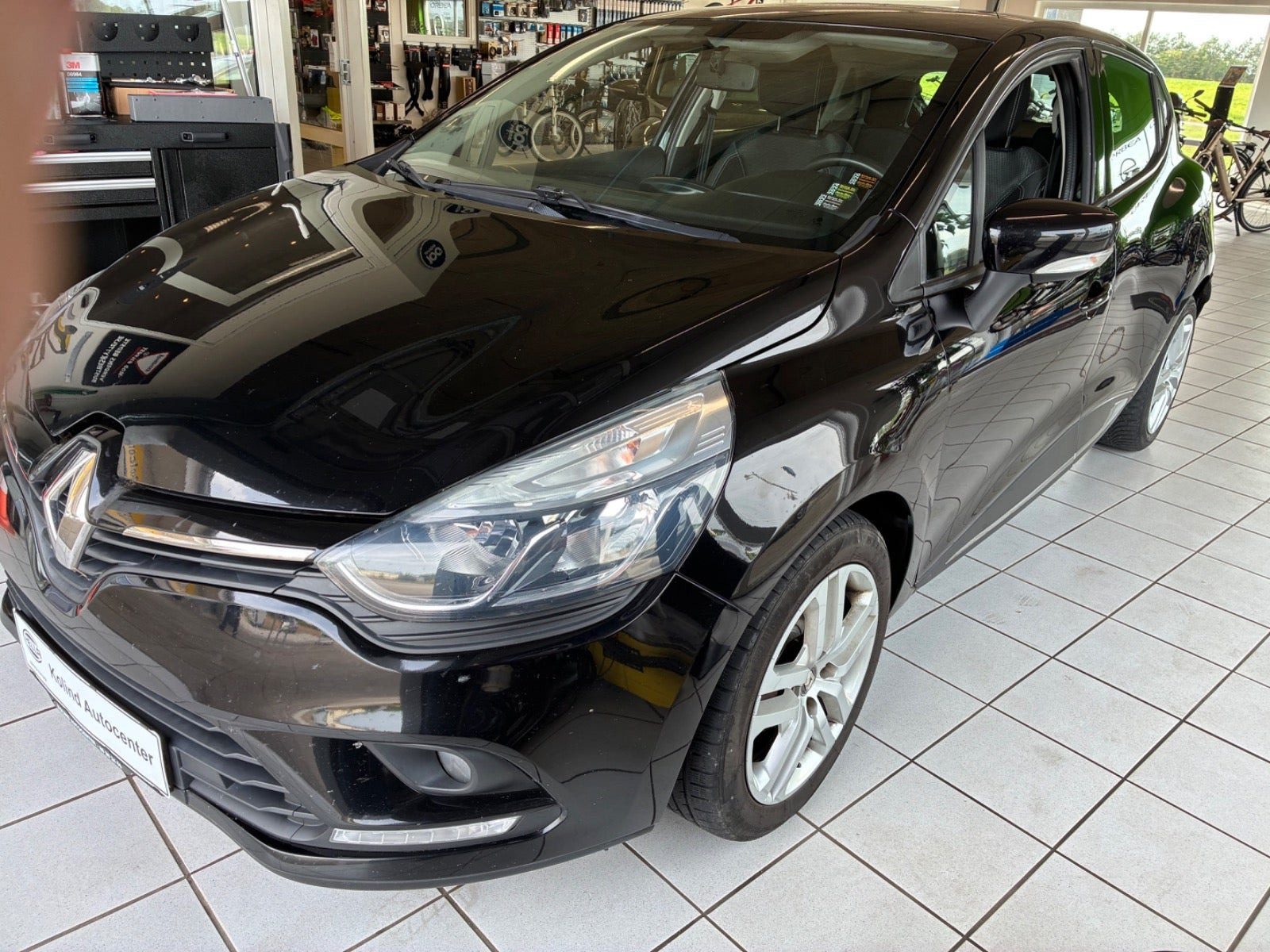 Sort Renault Clio IV fra 2018