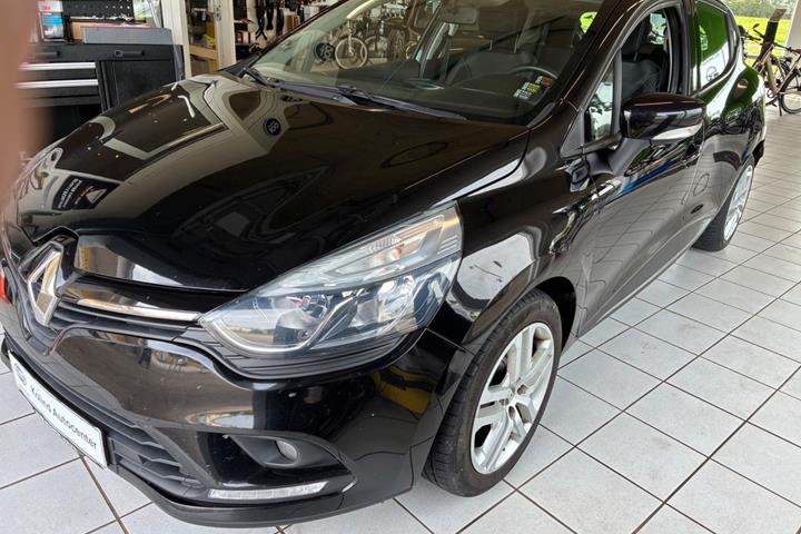 Sort Renault Clio IV fra 2018