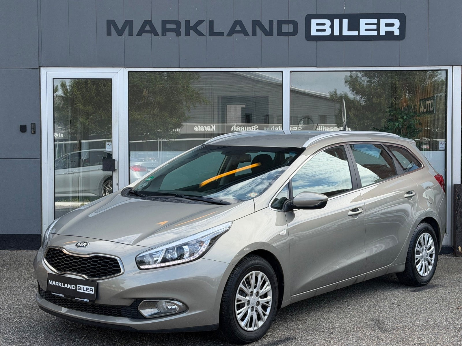 Kia Ceed 1,6 CRDi 128 World Cup SW