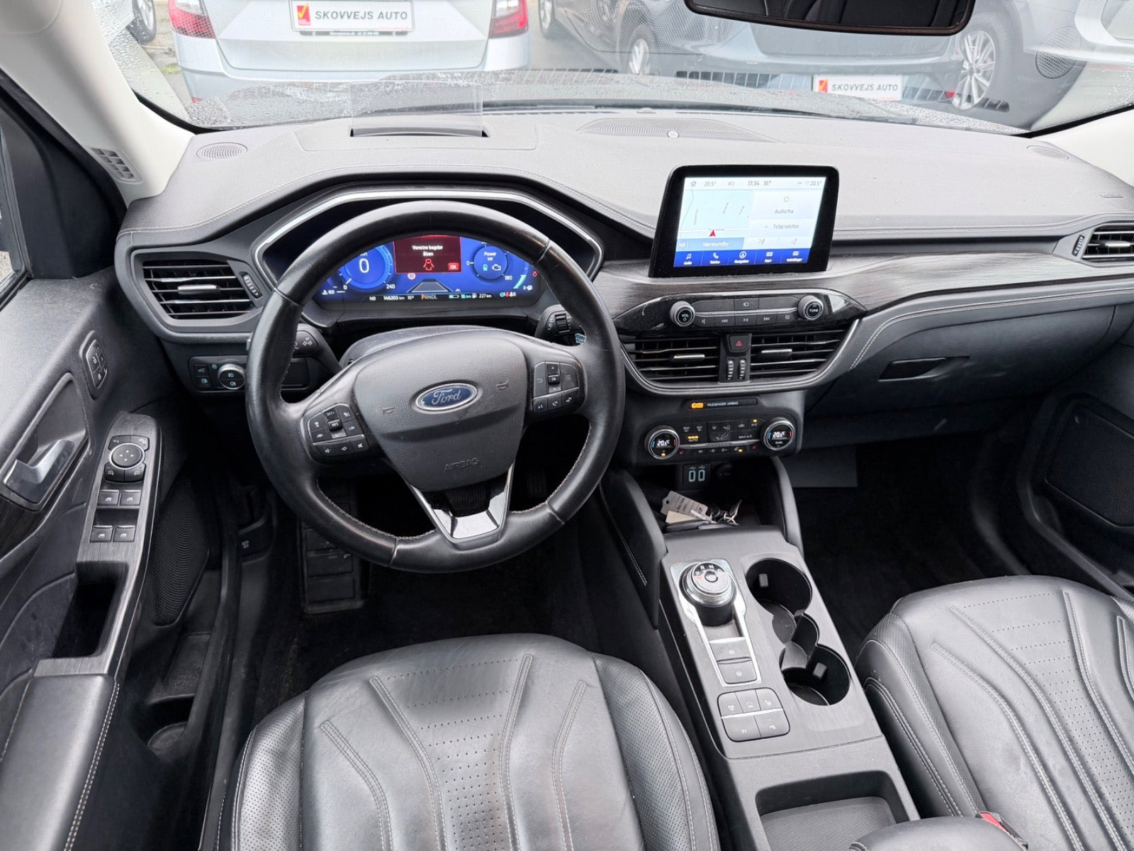 Sort Ford Kuga fra 2021