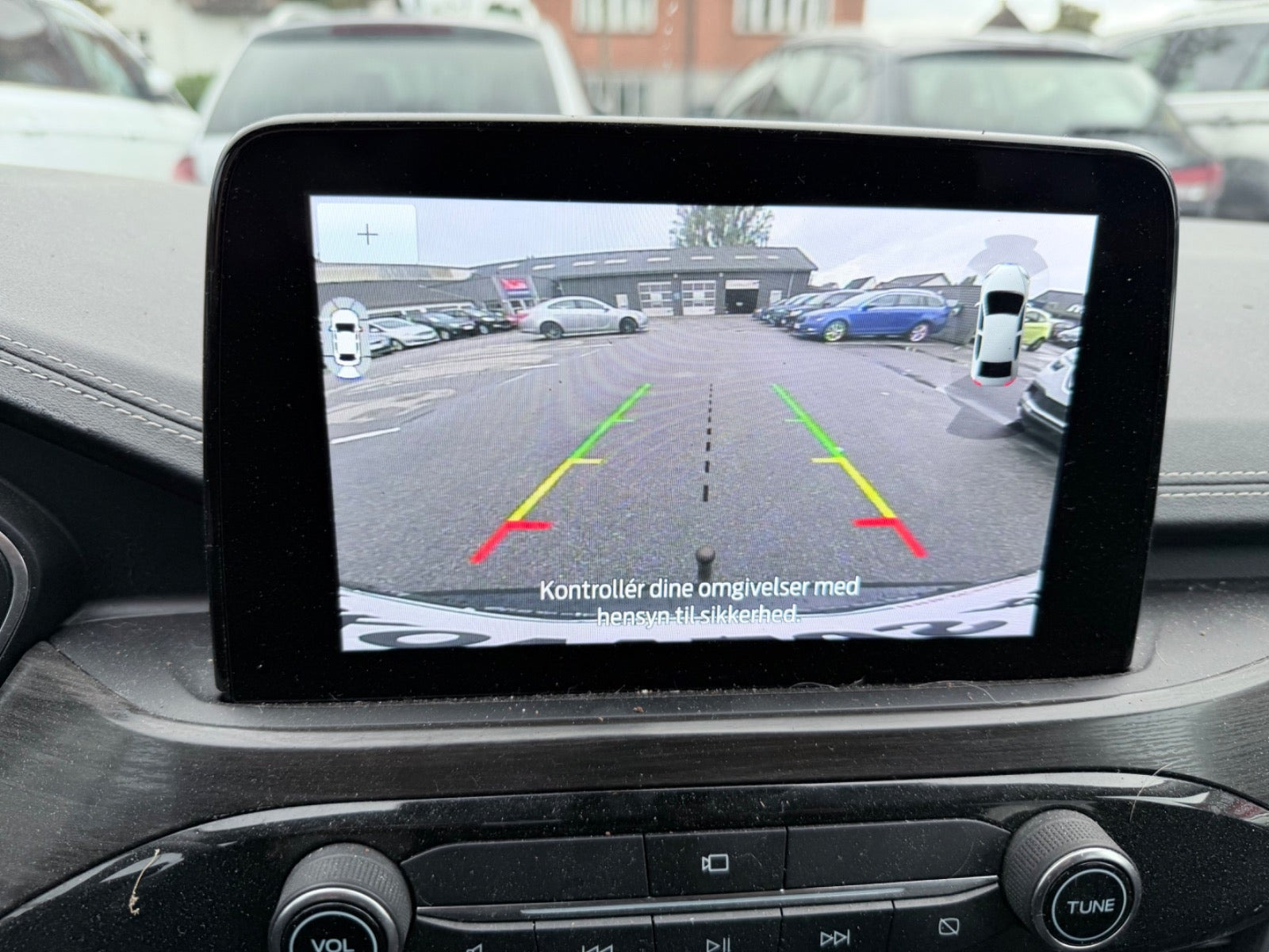 Sort Ford Kuga fra 2021