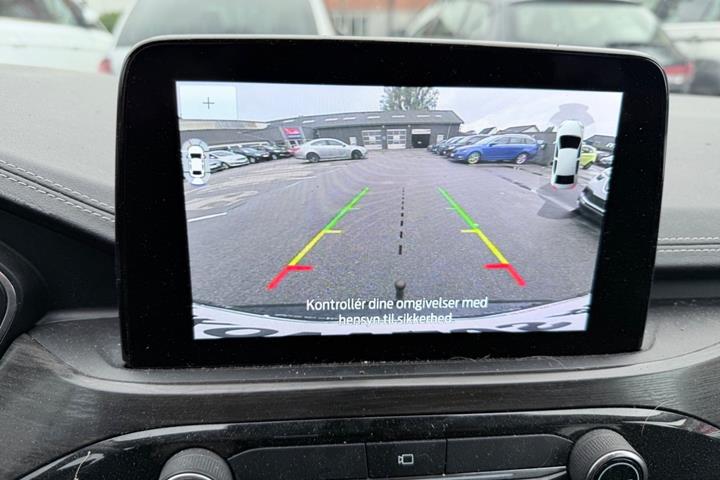 Sort Ford Kuga fra 2021